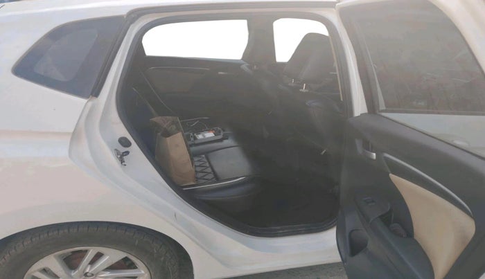 2015 Honda Jazz 1.5L I-DTEC V, Diesel, Manual, 1,64,450 km, interior