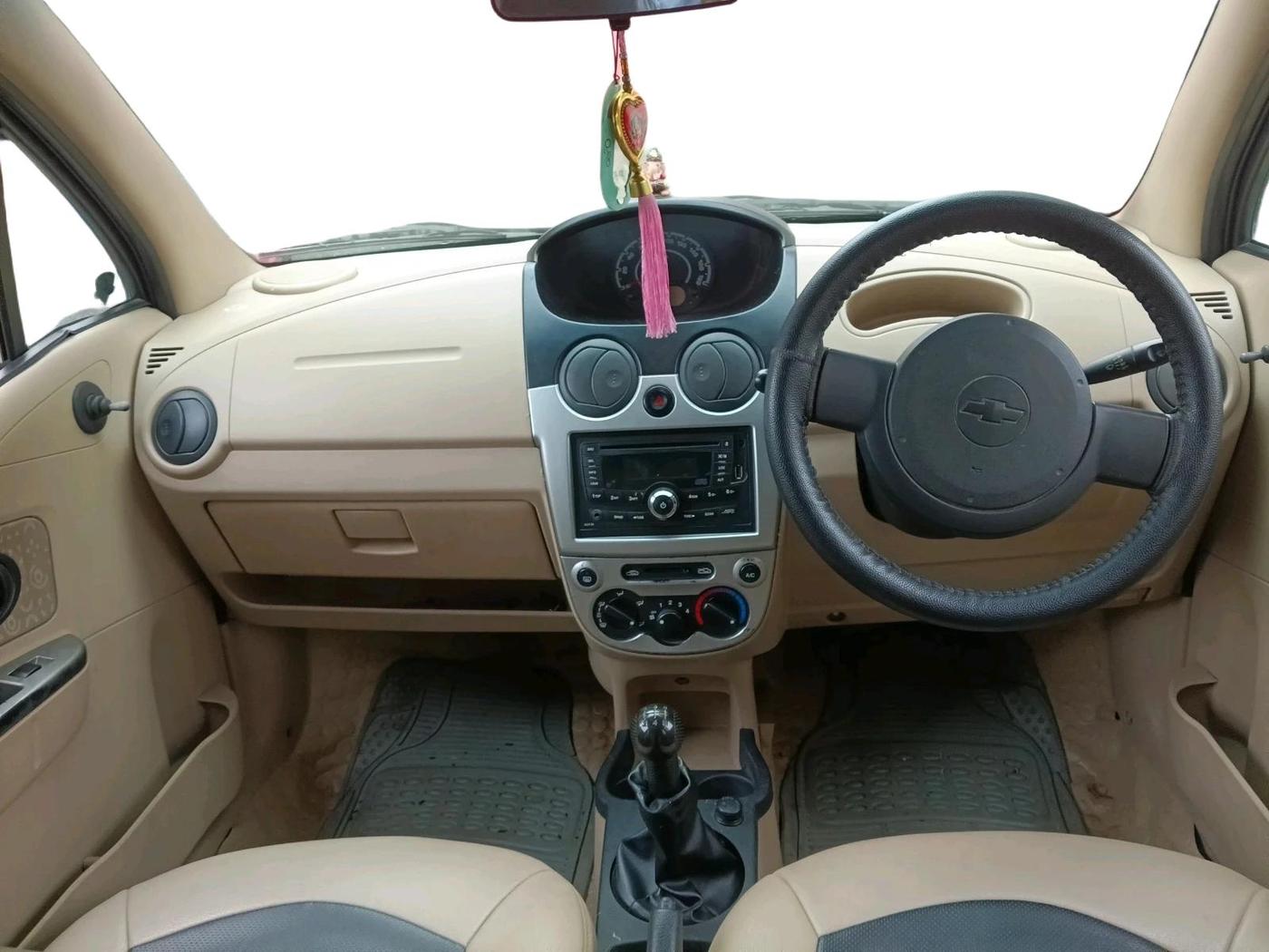 2012 Chevrolet Spark LT 1.0, Petrol, Manual, 47,422 km, interior