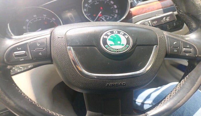 2011 Skoda Superb ELEGANCE 1.8 TSI AT, Petrol, Automatic, 76,189 km, interior