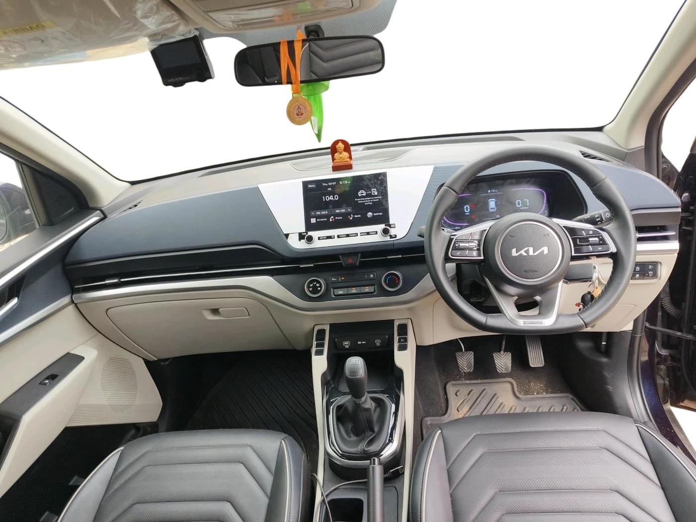 2024 KIA CARENS Gravity 1.5 Petrol MT, Petrol, Manual, 7,210 km, interior