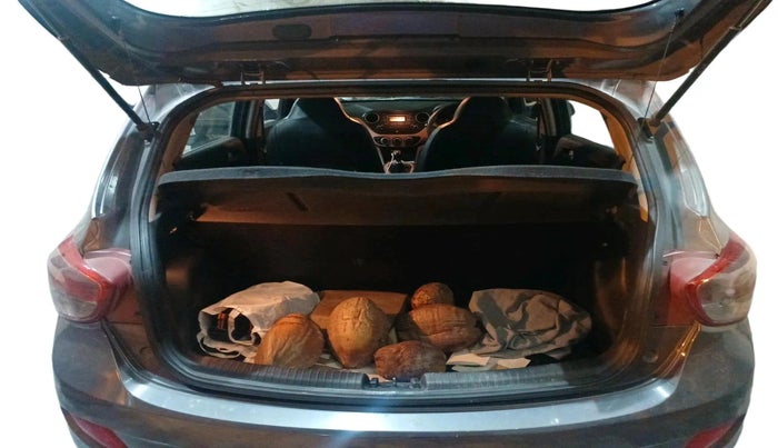 2015 Hyundai Grand i10 SPORTZ 1.1 CRDI, Diesel, Manual, 1,77,087 km, exterior