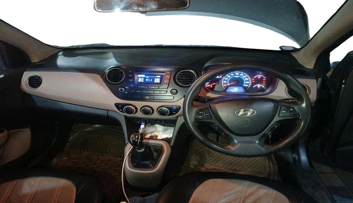 2015 Hyundai Grand i10 SPORTZ 1.1 CRDI, Diesel, Manual, 1,77,087 km, interior