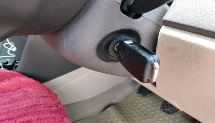 2011 Volkswagen Vento COMFORTLINE DIESEL 1.6, Diesel, Manual, 1,31,244 km, interior