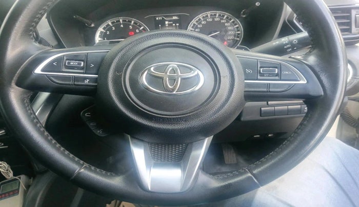 2022 Toyota URBAN CRUISER HYRYDER V AT NEO DRIVE, Petrol, Automatic, 33,782 km, interior