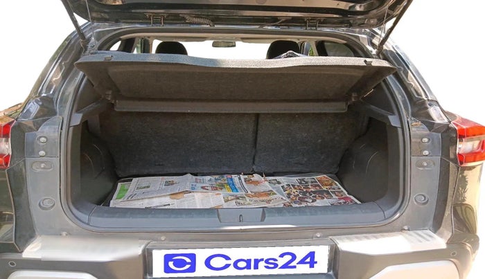 2022 Nissan MAGNITE XV PREMIUM TURBO CVT, Petrol, Automatic, 25,732 km, exterior