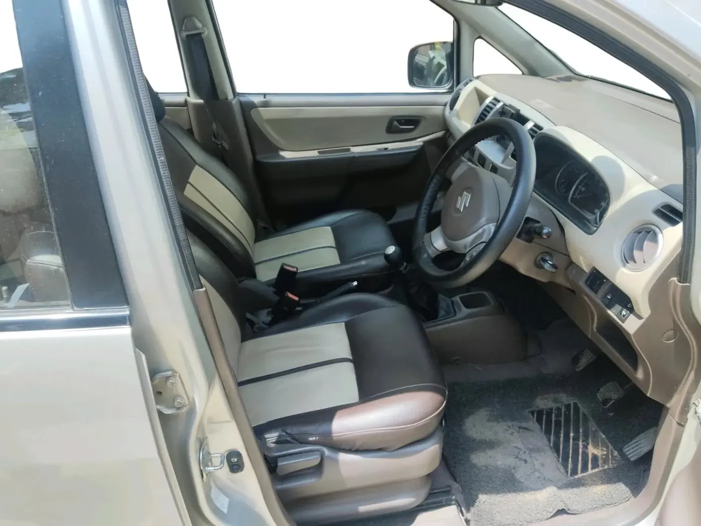 2009 Maruti Zen Estilo VXI, Petrol, Manual, 1,22,460 km, interior