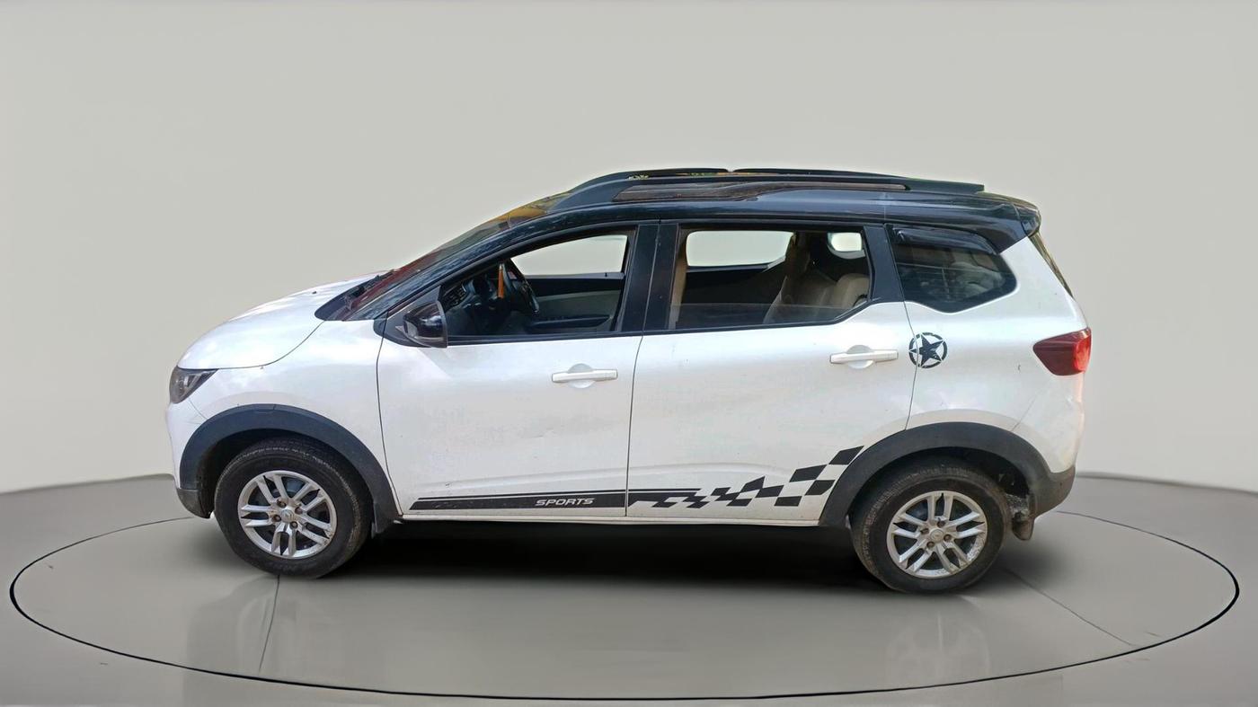2022 Renault TRIBER RXT, Petrol, Manual, 54,017 km, exterior