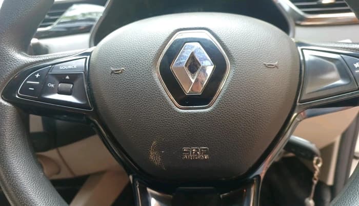 2022 Renault TRIBER RXT, Petrol, Manual, 54,017 km, interior