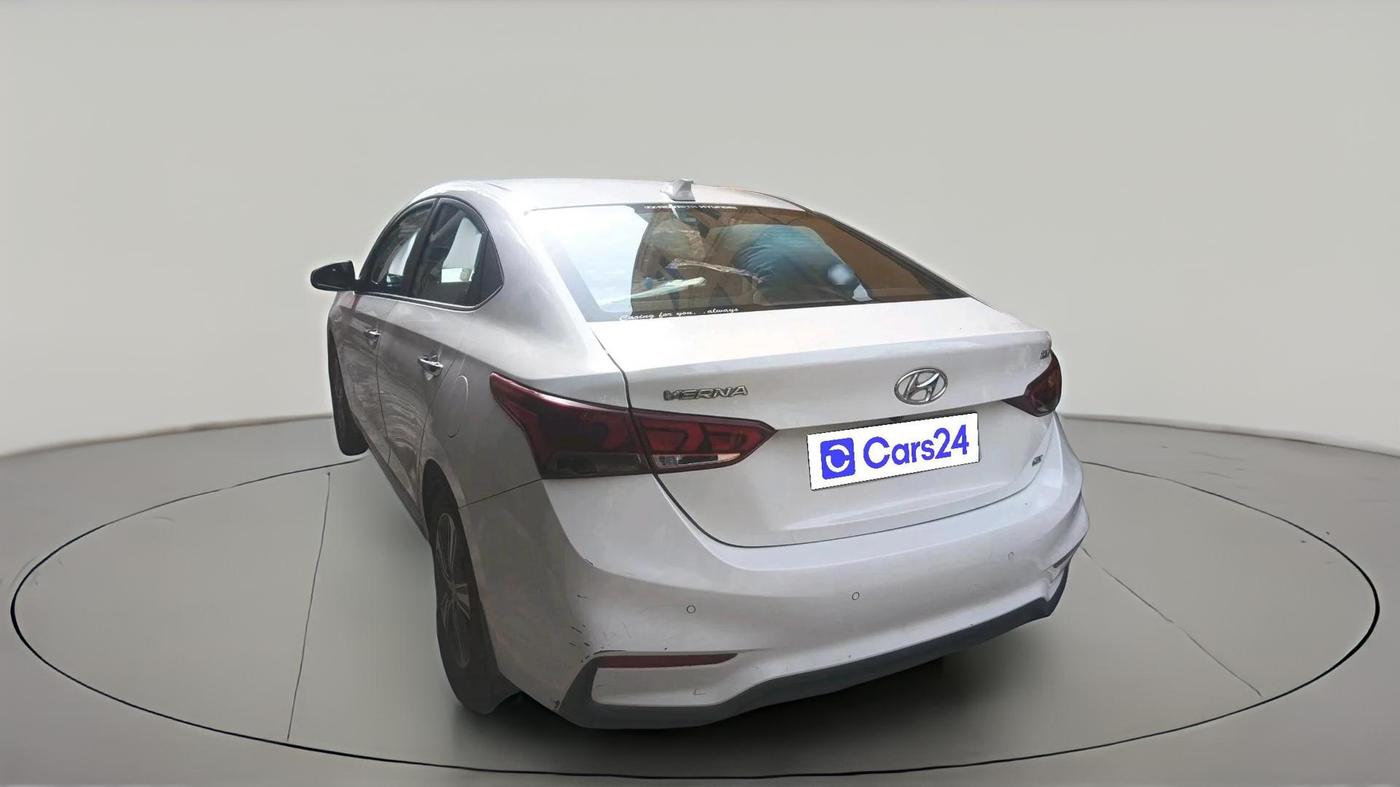2019 Hyundai Verna 1.6 SX (O) CRDI MT, Diesel, Manual, 1,32,773 km, exterior