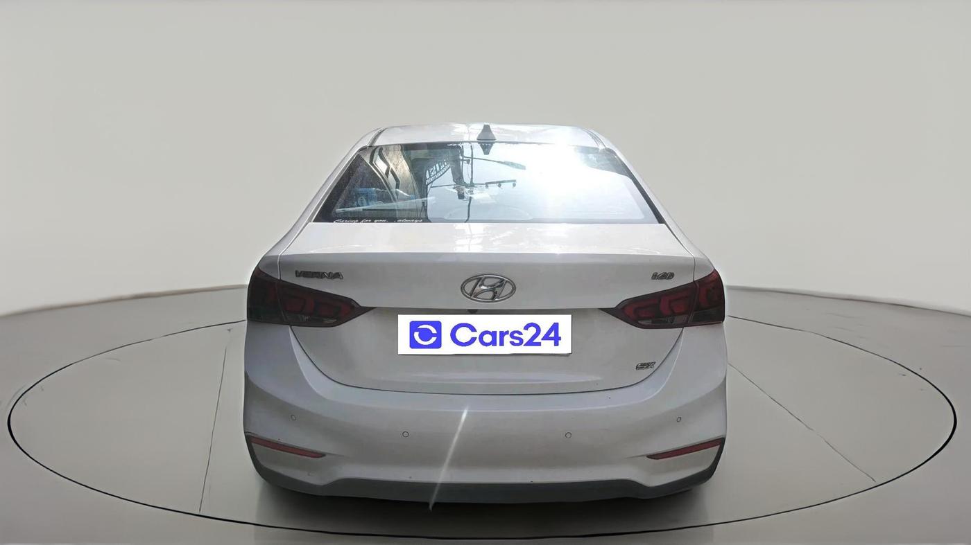 2019 Hyundai Verna 1.6 SX (O) CRDI MT, Diesel, Manual, 1,32,773 km, exterior
