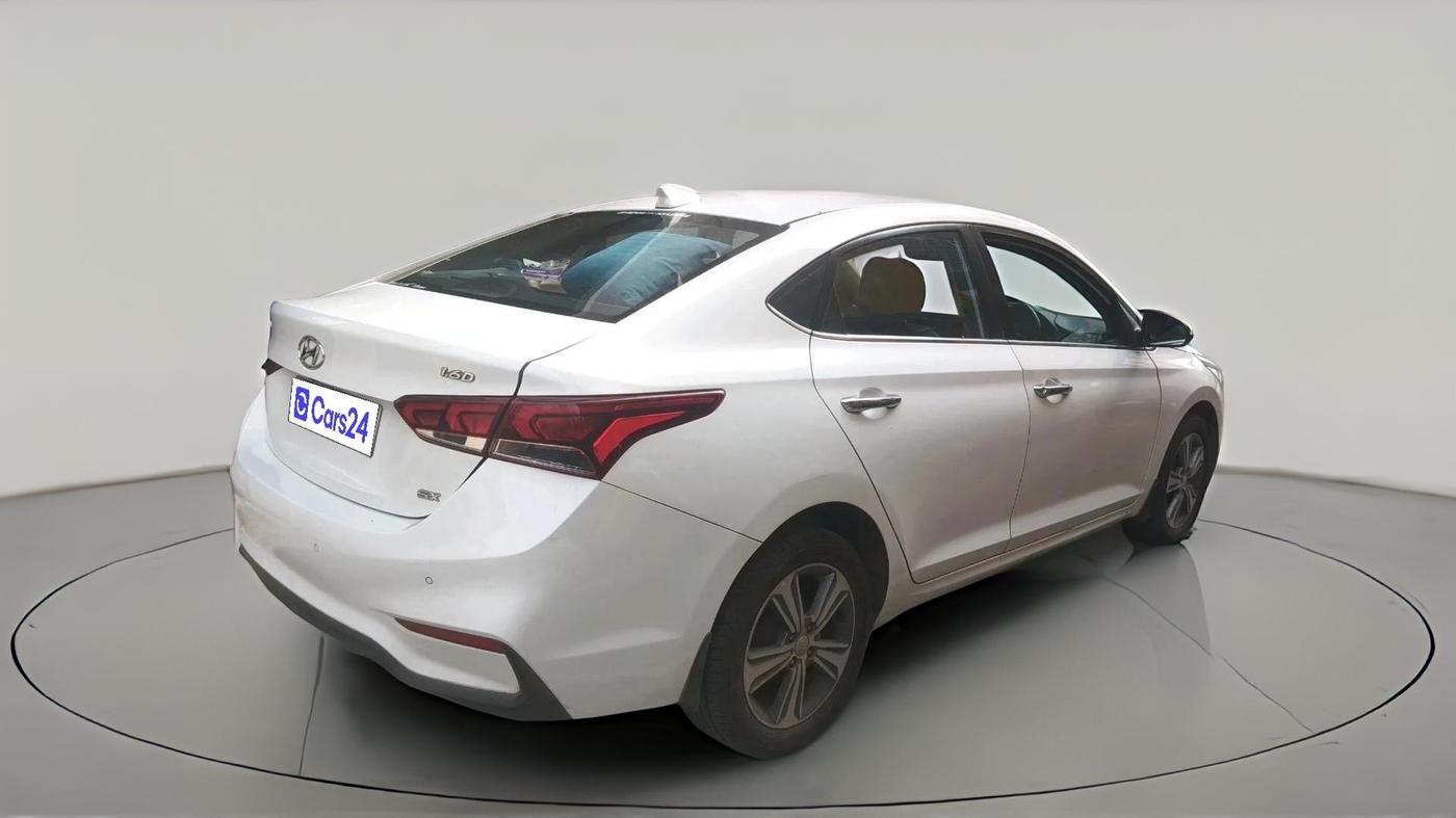 2019 Hyundai Verna 1.6 SX (O) CRDI MT, Diesel, Manual, 1,32,773 km, exterior