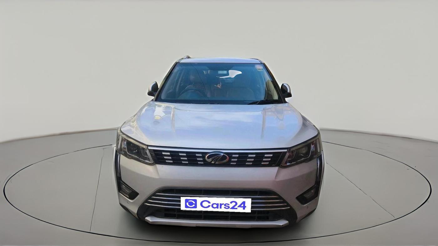 2019 Mahindra XUV300 W8 (O) 1.5 DIESEL, Diesel, Manual, 1,06,080 km, exterior