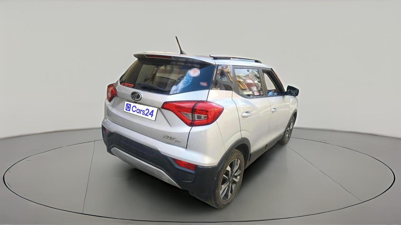 2019 Mahindra XUV300 W8 (O) 1.5 DIESEL, Diesel, Manual, 1,06,080 km, exterior