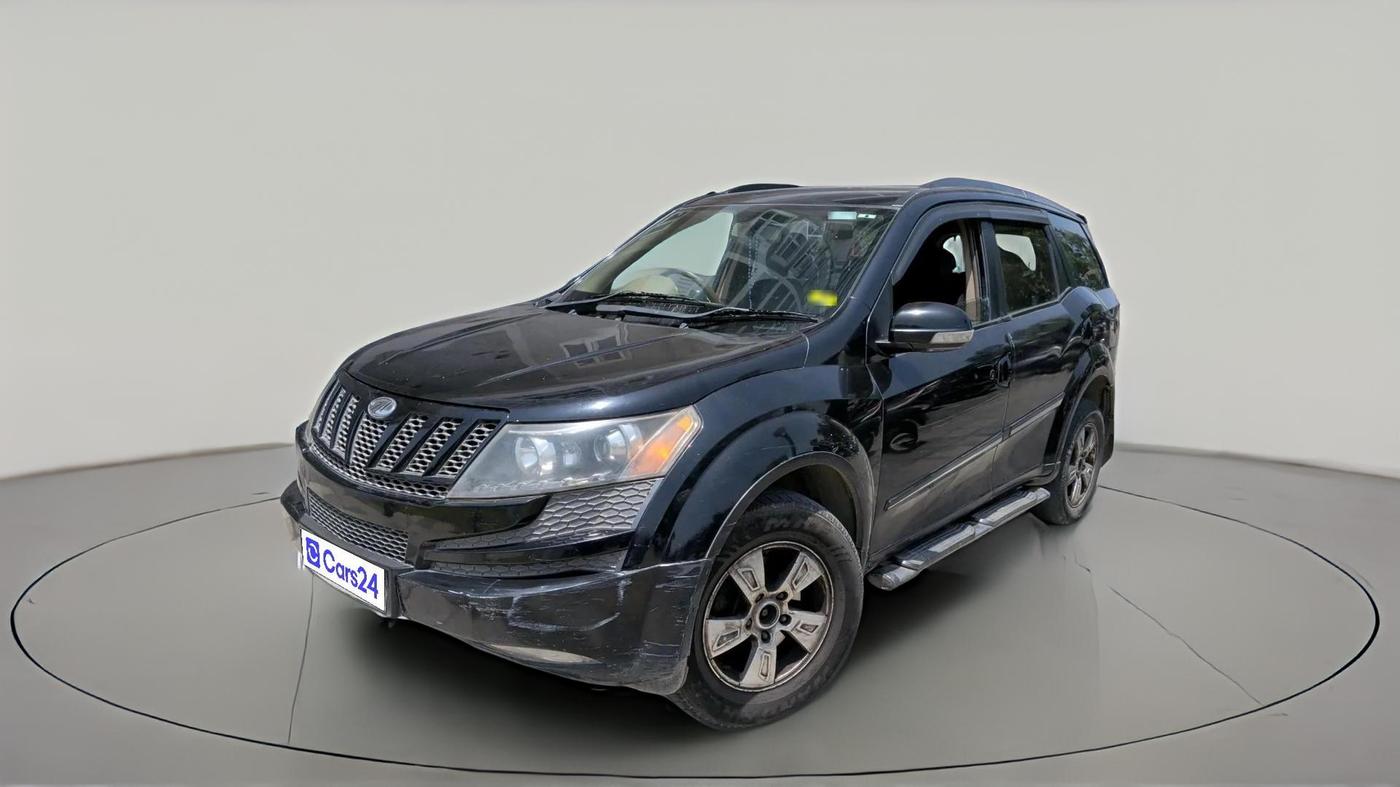 2014 Mahindra XUV500 W8 AWD, Diesel, Manual, 2,14,615 km, exterior