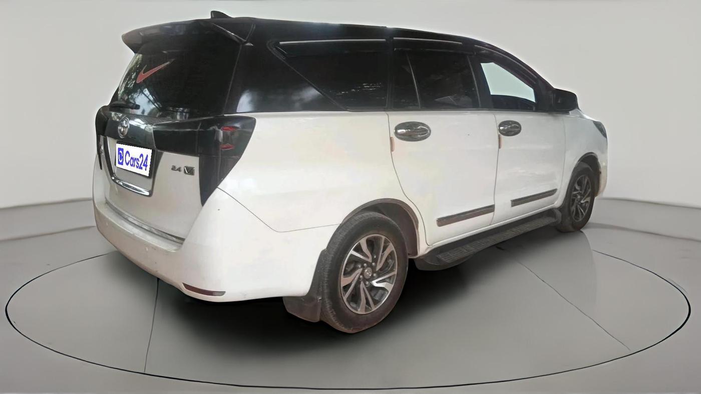 2018 Toyota Innova Crysta 2.4 VX 8 STR, Diesel, Manual, 98,799 km, exterior