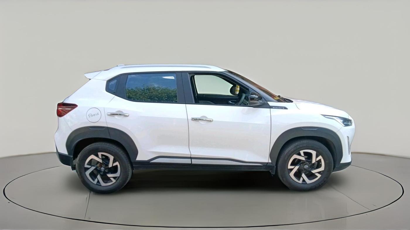 2022 Nissan MAGNITE XV TURBO CVT, Petrol, Automatic, 25,377 km, exterior