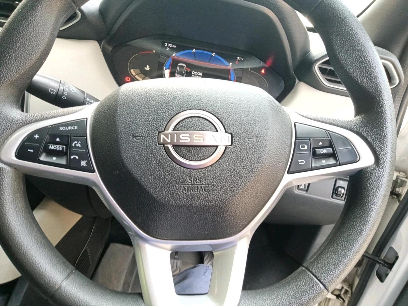 2022 Nissan MAGNITE XV TURBO CVT, Petrol, Automatic, 25,377 km, interior