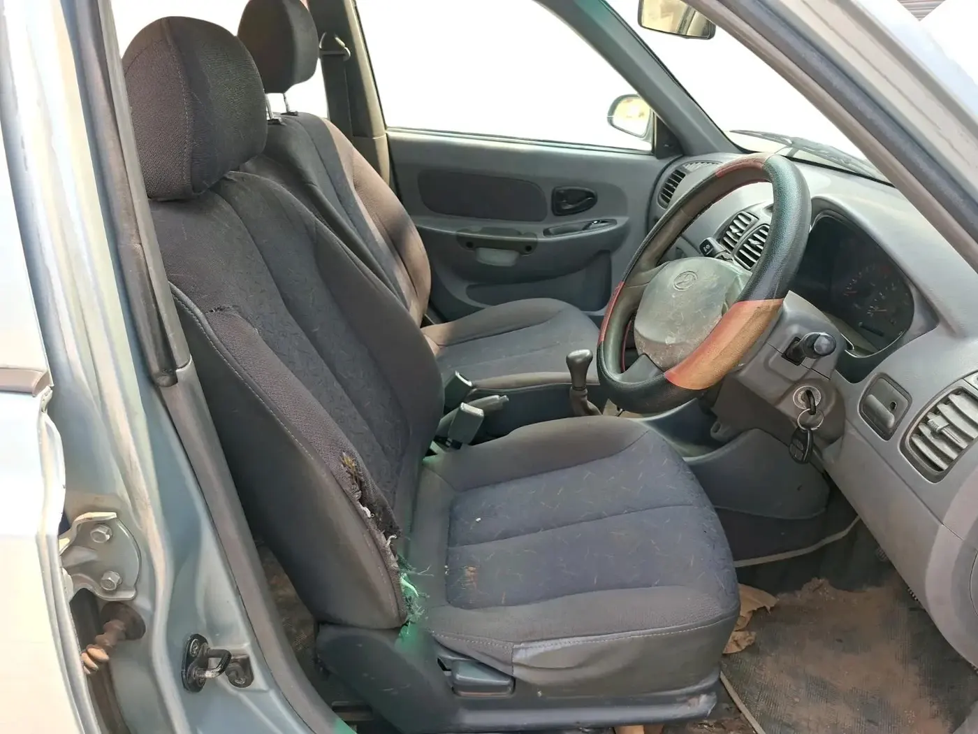 2003 Hyundai Accent EXECUTIVE, Petrol, Manual, 1,85,318 km, interior