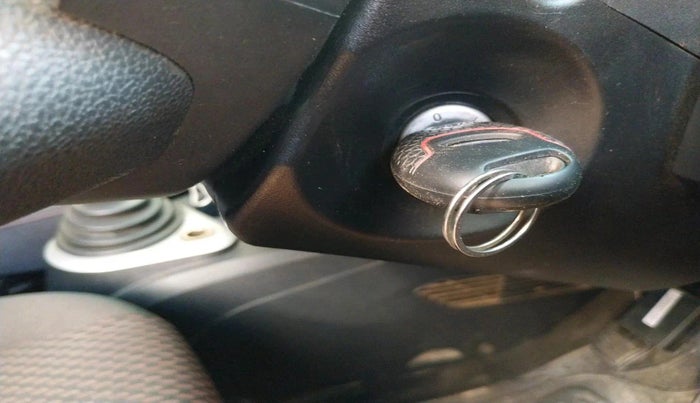 2012 Ford Figo ZXI 1.2 PETROL, Petrol, Manual, 1,29,047 km, interior