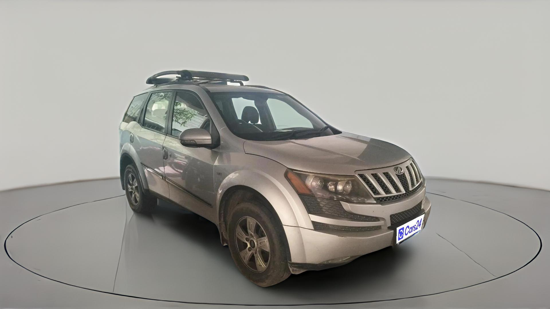 2013 Mahindra XUV500 W8