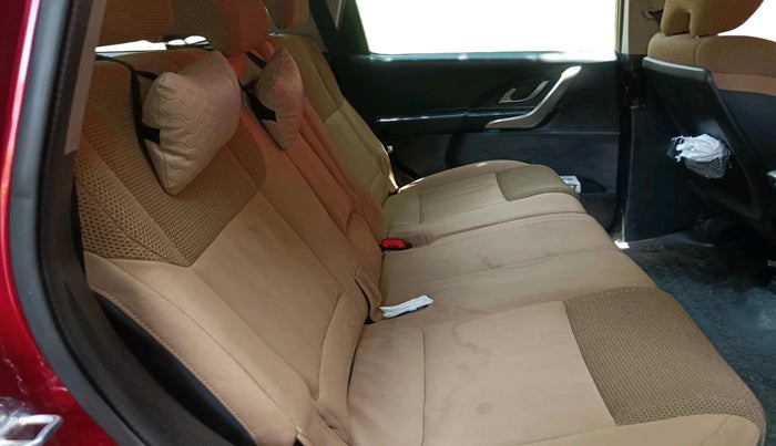 2019 Mahindra XUV500 W7, Diesel, Manual, 43,654 km, interior