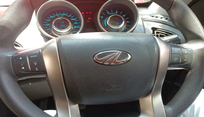 2019 Mahindra XUV500 W7, Diesel, Manual, 43,654 km, interior