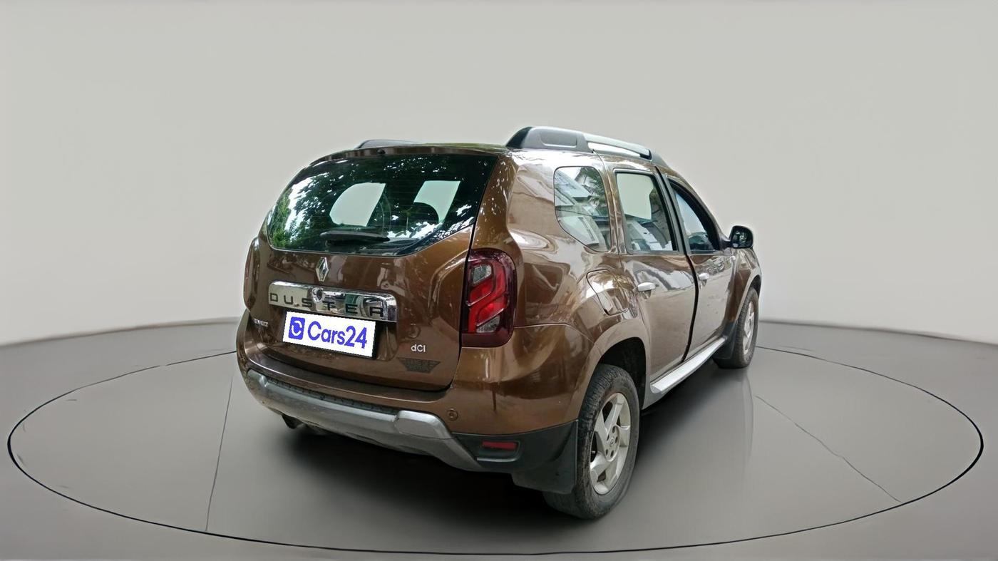 2015 Renault Duster 110 PS RXZ DIESEL, Diesel, Manual, 2,05,963 km, exterior