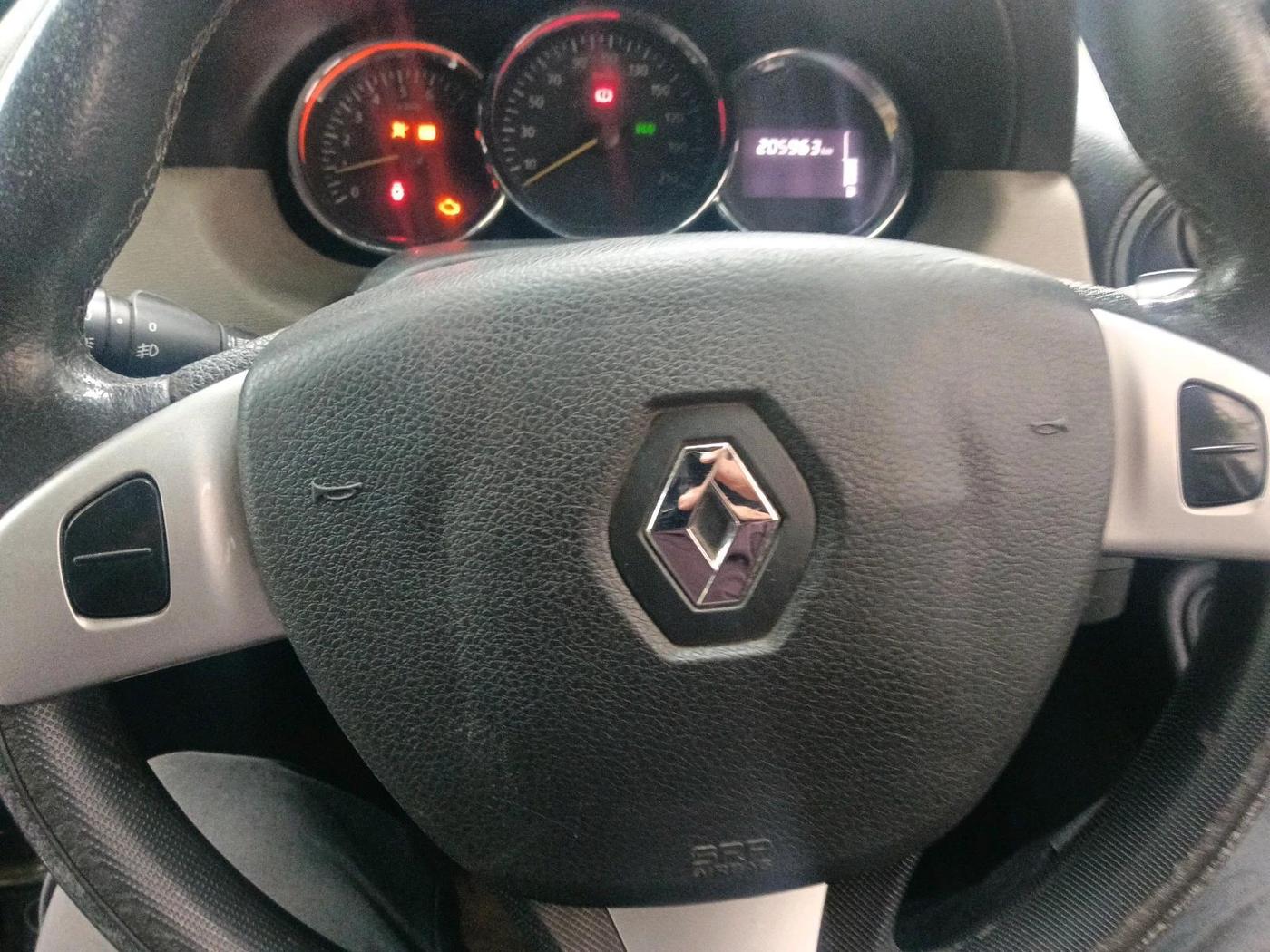 2015 Renault Duster 110 PS RXZ DIESEL, Diesel, Manual, 2,05,963 km, interior