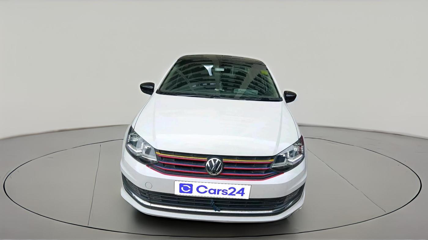 2018 Volkswagen Vento HIGHLINE PLUS 1.2 AT 16 ALLOY, Petrol, Automatic, 68,279 km, exterior