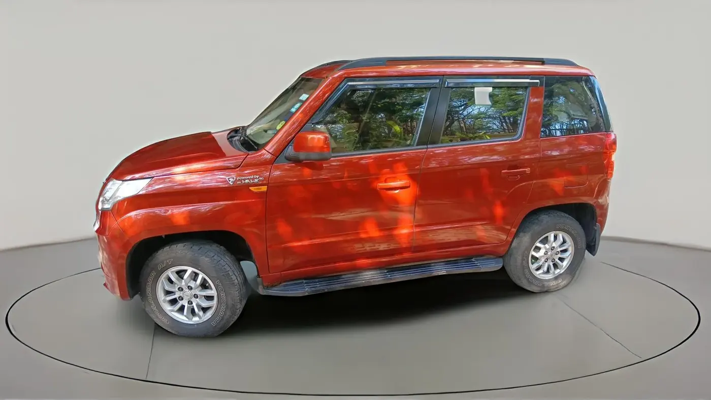 2015 Mahindra TUV300 T8, Diesel, Manual, 1,07,539 km, exterior