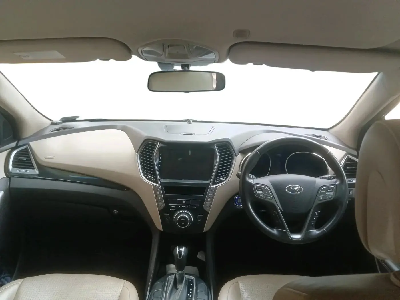 2015 Hyundai Santa Fe 4 WD AT, Diesel, Automatic, 42,731 km, interior