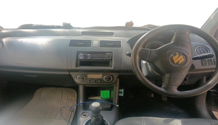 2005 Maruti Swift LXI 1.3, Petrol, Manual, 1,28,529 km, interior