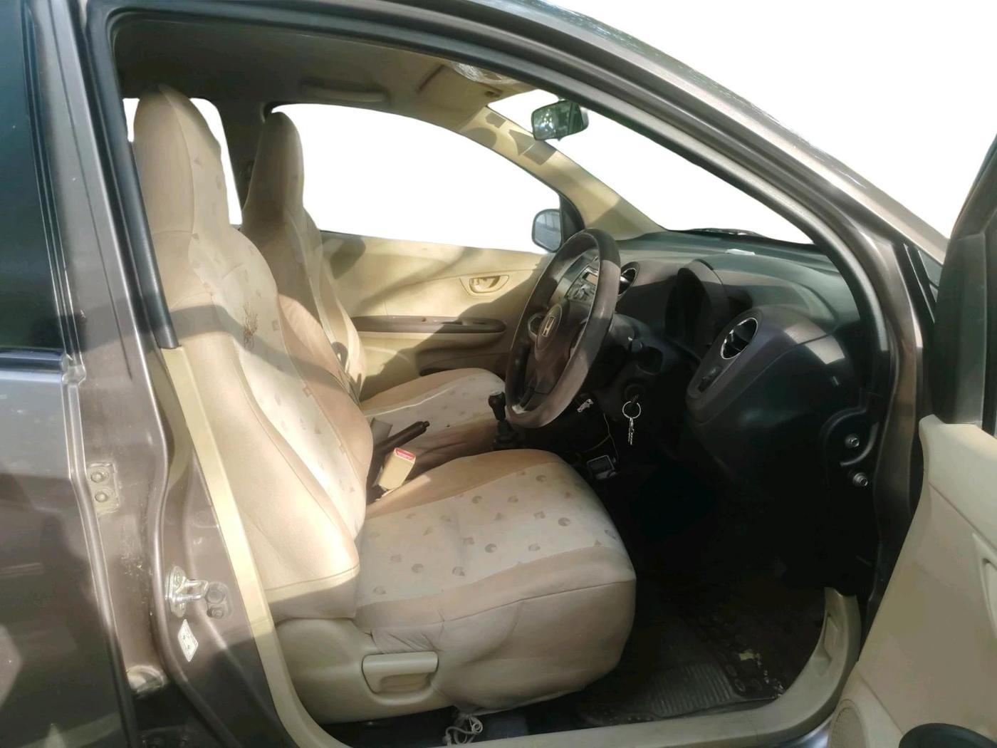 2013 Honda Brio S MT, Petrol, Manual, 60,000 km, interior