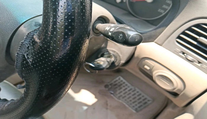 2010 Hyundai Verna TRANSFORM 1.5 SX CRDI, Diesel, Manual, 94,748 km, interior