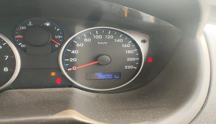 2012 Hyundai i20 SPORTZ 1.2, Petrol, Manual, 98,001 km, interior