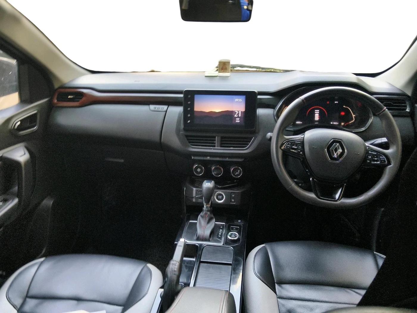 2022 Renault Kiger RXZ TURBO CVT DUAL TONE, Petrol, Automatic, 86,042 km, interior