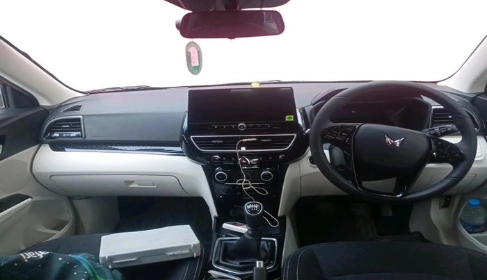 2024 Mahindra XUV 3XO AX5 1.2 L TCMPFi, Petrol, Manual, 4,220 km, interior