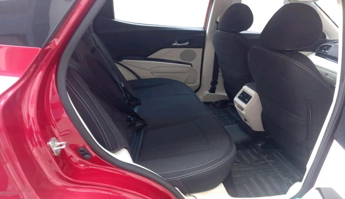 2024 Mahindra XUV 3XO AX5 1.2 L TCMPFi, Petrol, Manual, 4,220 km, interior