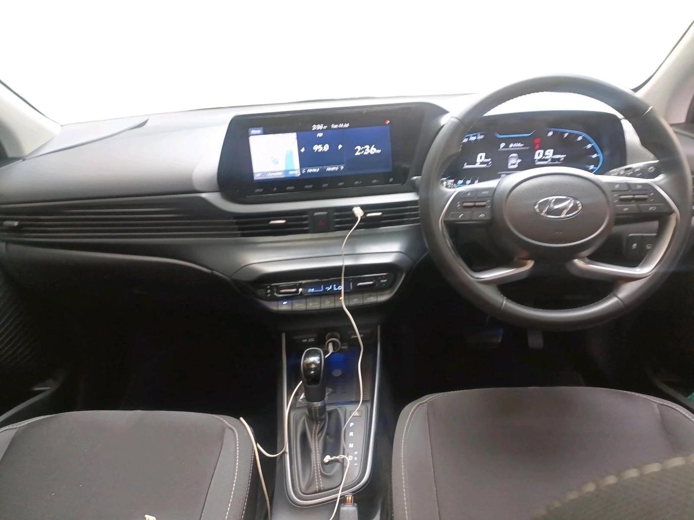 2022 Hyundai NEW I20 ASTA (O) 1.2 AT, Petrol, Automatic, 19,585 km, interior