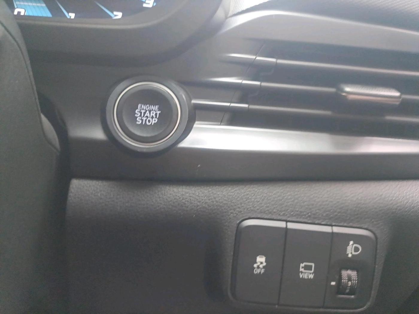 2022 Hyundai NEW I20 ASTA (O) 1.2 AT, Petrol, Automatic, 19,585 km, interior