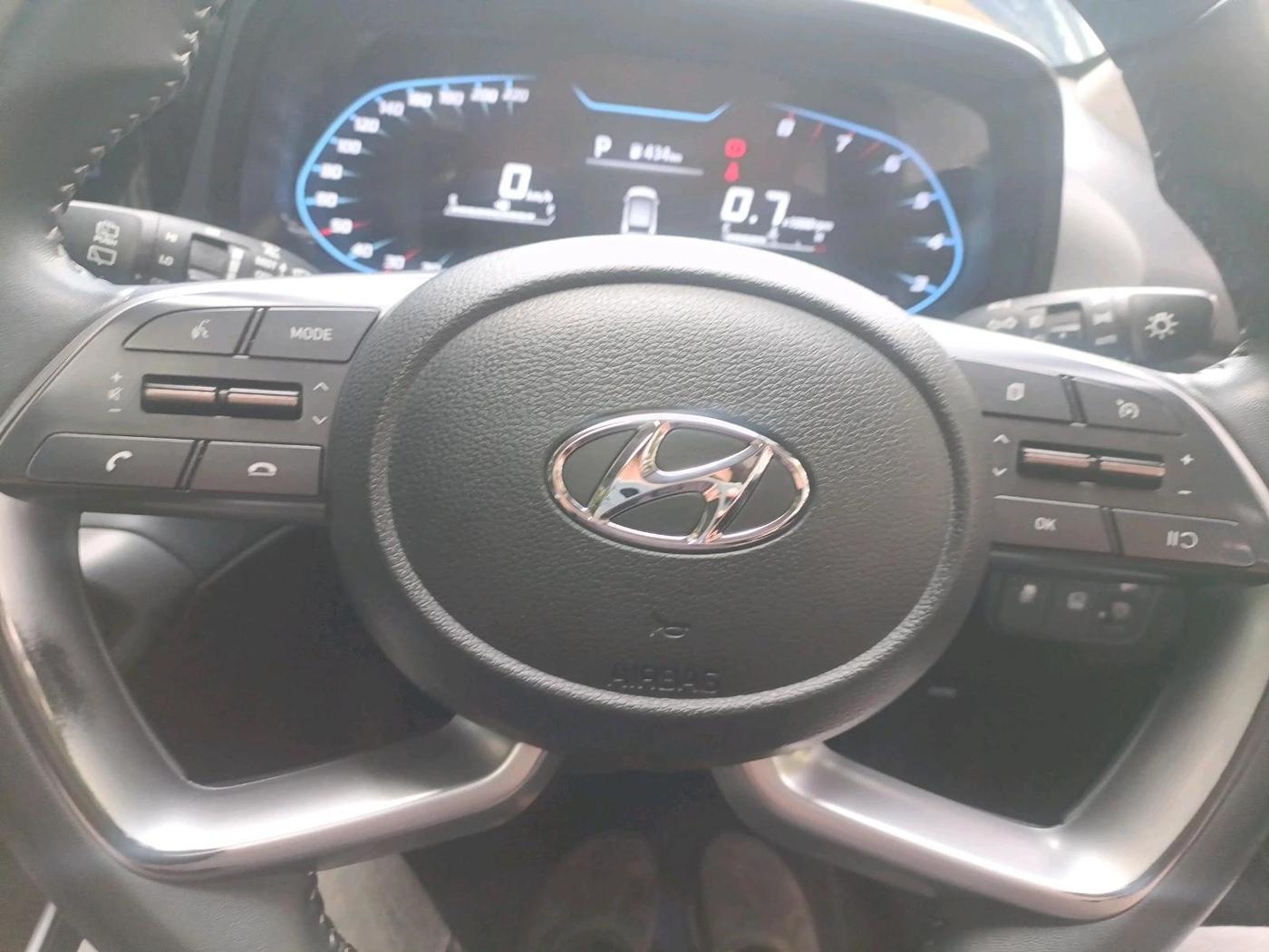 2022 Hyundai NEW I20 ASTA (O) 1.2 AT, Petrol, Automatic, 19,585 km, interior