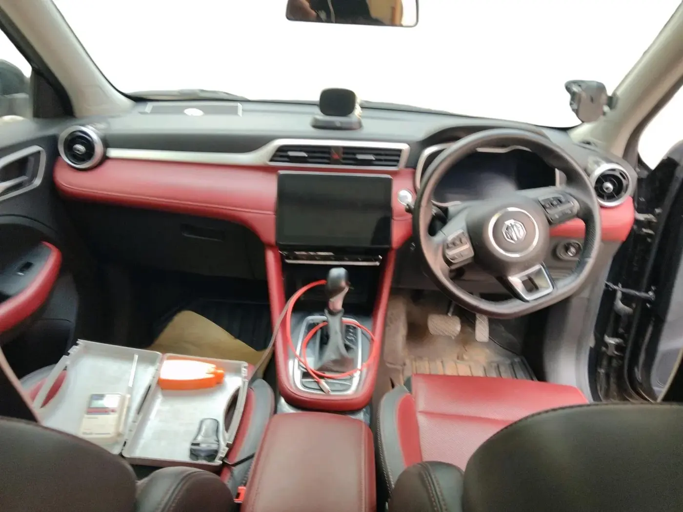 2022 MG ASTOR SAVVY 1.5 CVT S RED, Petrol, Automatic, 55,866 km, interior