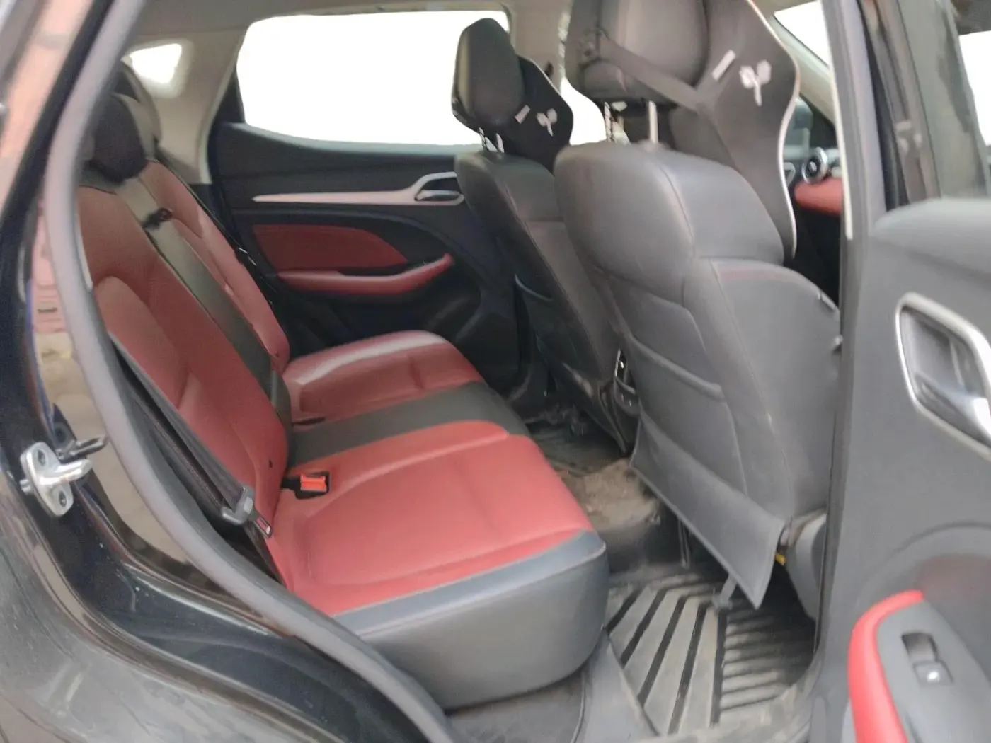 2022 MG ASTOR SAVVY 1.5 CVT S RED, Petrol, Automatic, 55,866 km, interior