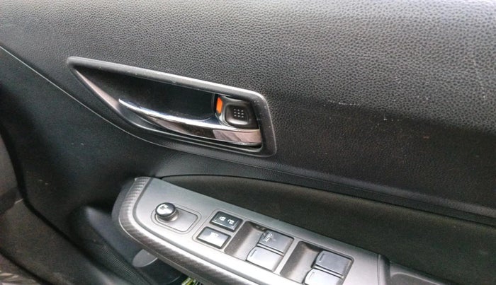 2020 Maruti Swift VXI AMT, Petrol, Automatic, 48,879 km, interior