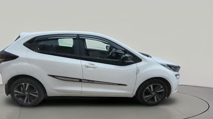 2021 Tata ALTROZ XZ PETROL, Petrol, Manual, 30,490 km, exterior