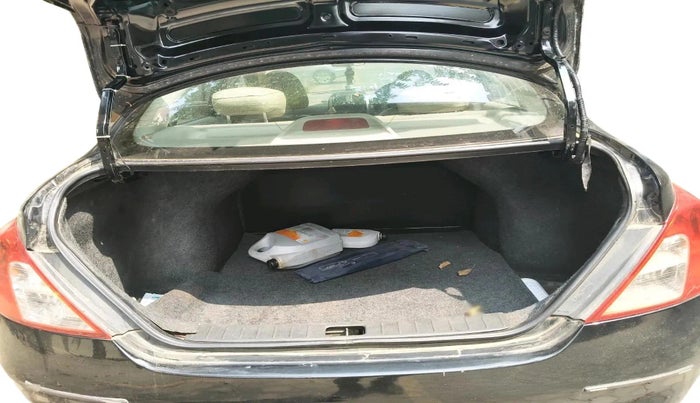 2013 Nissan Sunny XV PETROL, Petrol, Manual, 87,737 km, exterior