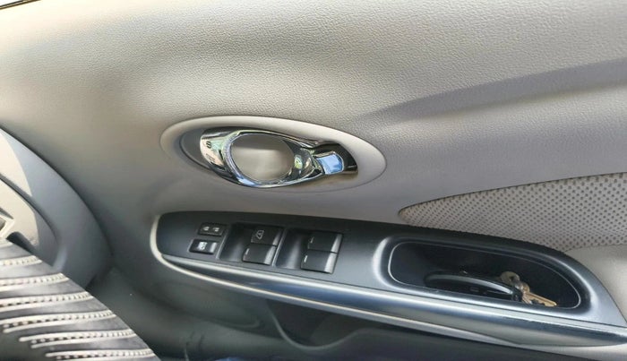 2013 Nissan Sunny XV PETROL, Petrol, Manual, 87,737 km, interior