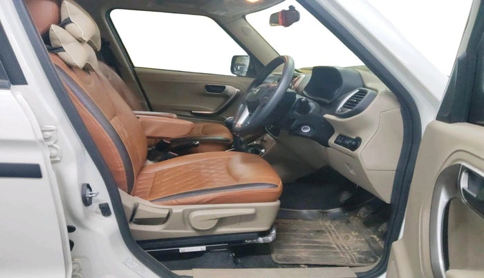 2024 Mahindra BOLERO NEO N10 R, Diesel, Manual, 28,007 km, interior