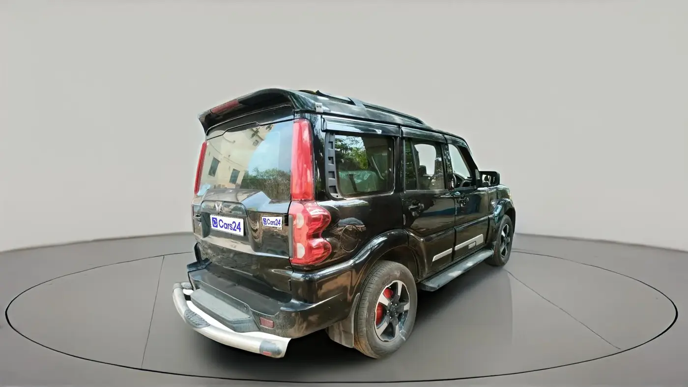 2024 Mahindra SCORPIO CLASSIC S 9STR, Diesel, Manual, 8,348 km, exterior