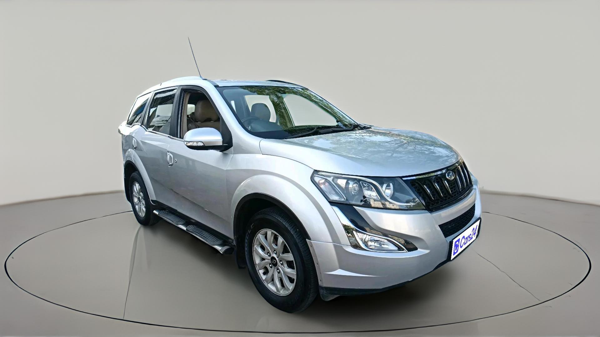 2015 Mahindra XUV500 W10 AWD
